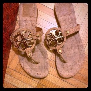 Tory Burch Miller 2- Cork Metal Logo Size 8.5